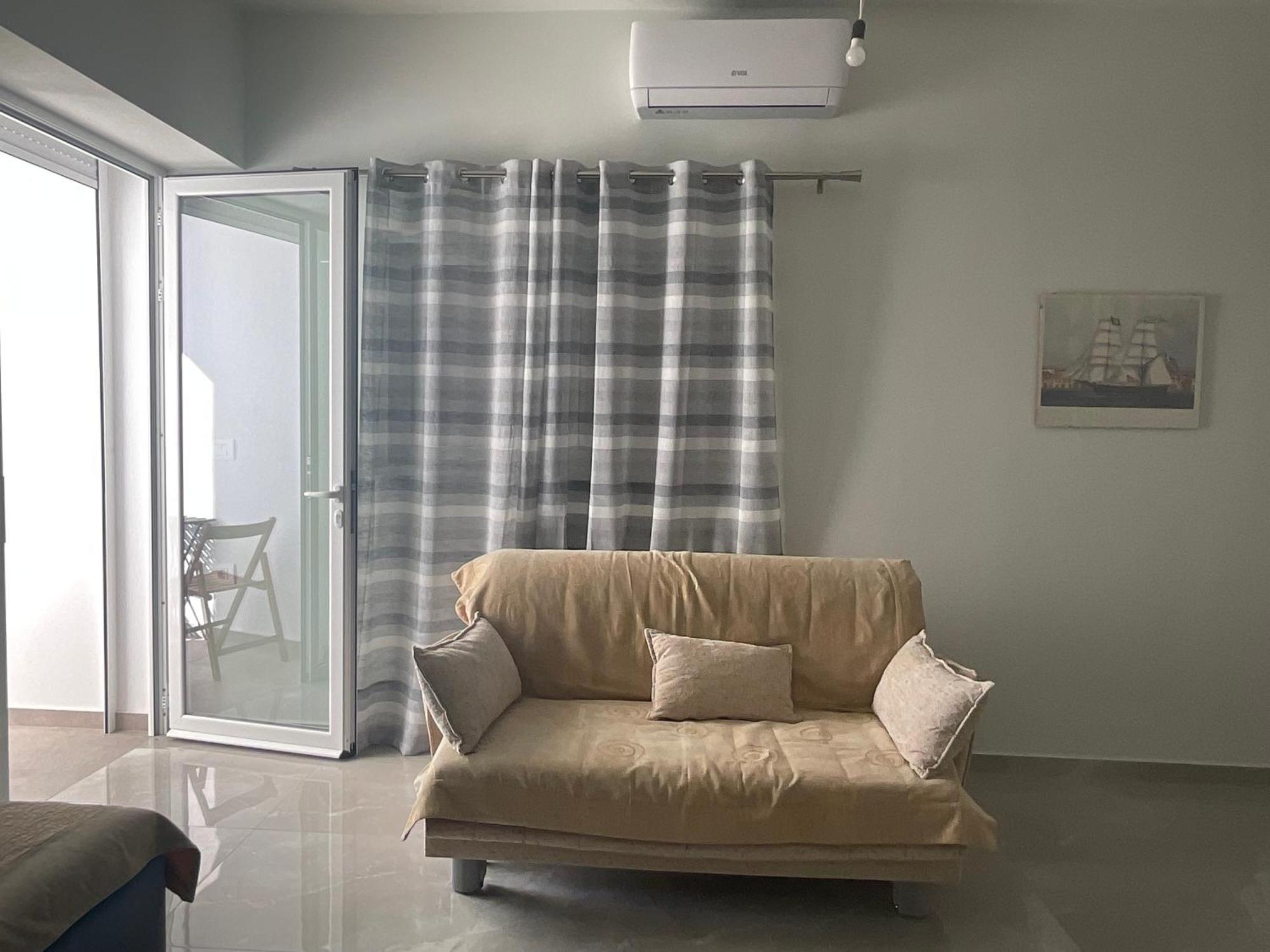 Mojito Beach Apartments With Free Parking Sarandë Zimmer foto