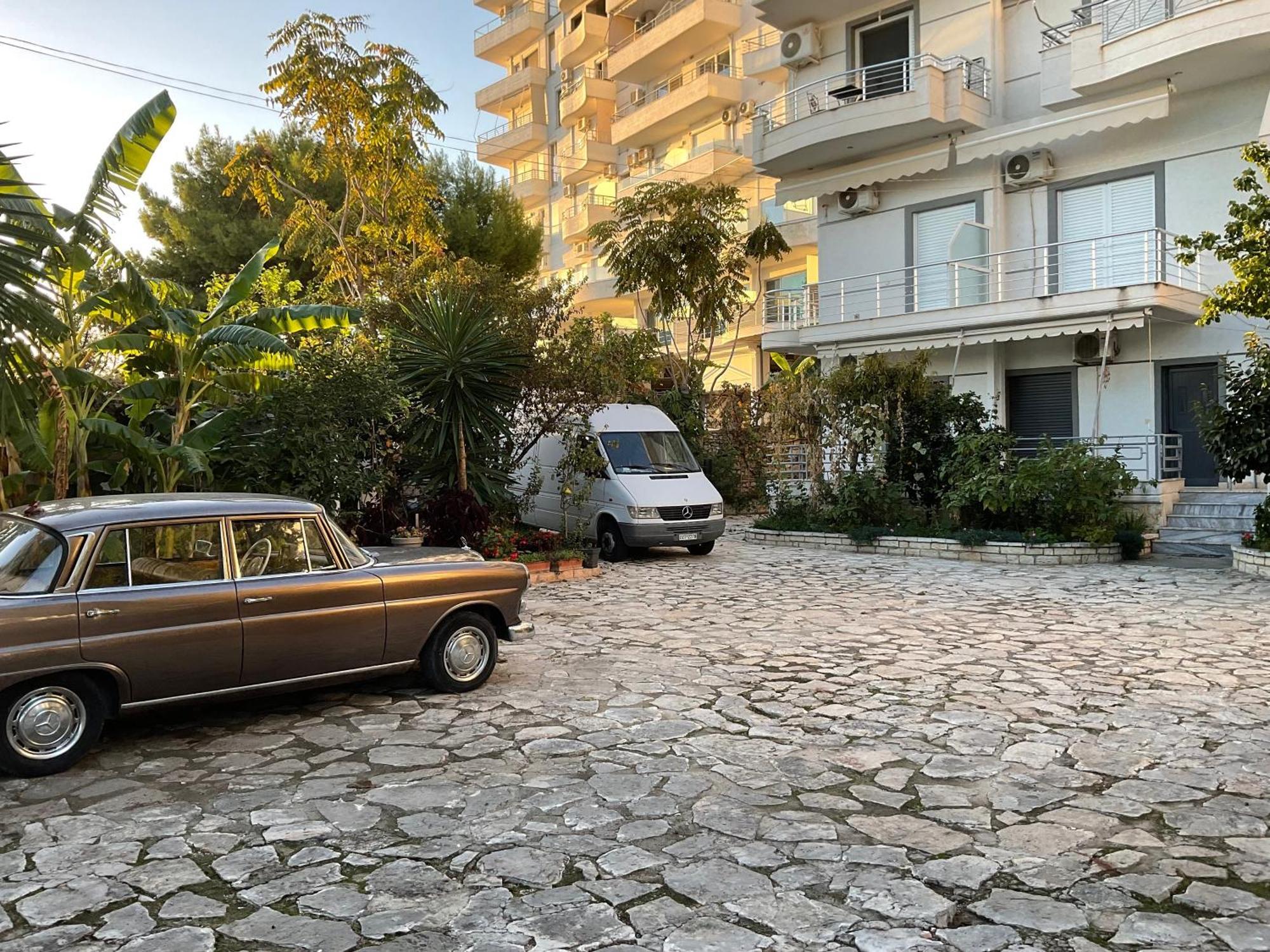 Mojito Beach Apartments With Free Parking Sarandë Exterior foto