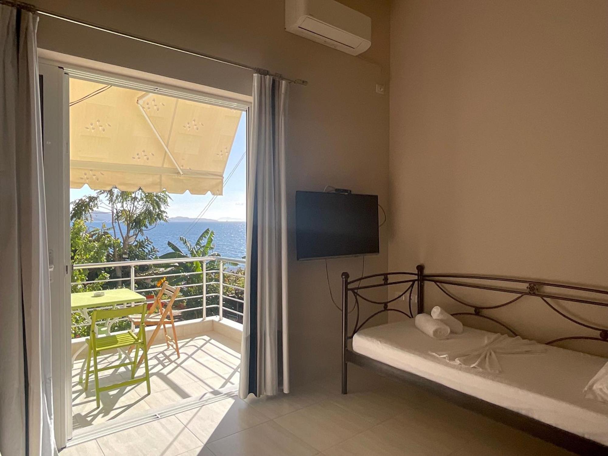 Mojito Beach Apartments With Free Parking Sarandë Zimmer foto