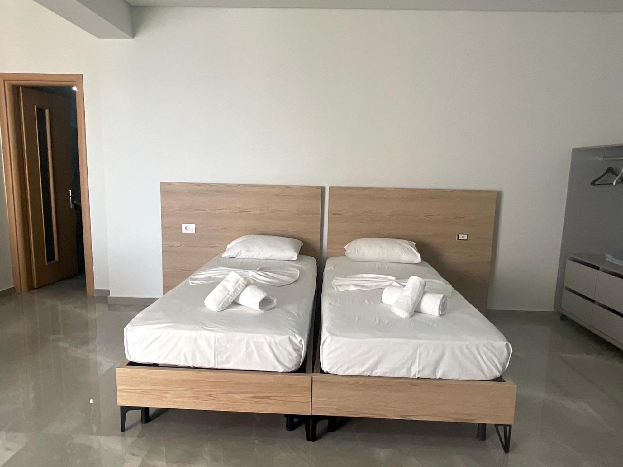 Mojito Beach Apartments With Free Parking Sarandë Zimmer foto