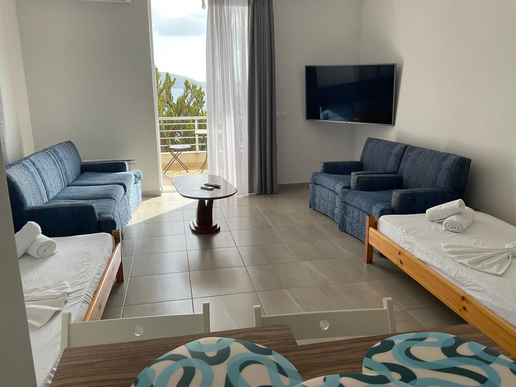 Mojito Beach Apartments With Free Parking Sarandë Zimmer foto